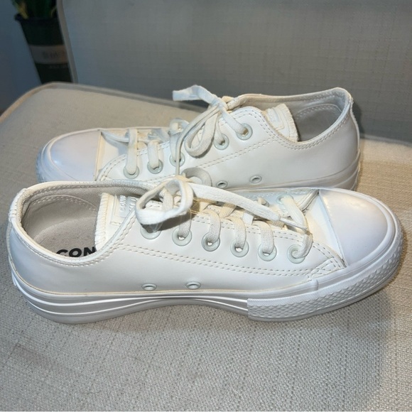 CONVERSE CHUCK TAYLOR All Star Low Chunky Platform Sneakers Women's Sz 6M - Picture 8 of 11